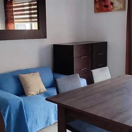 Entire One Bedroom In Bugibba * خليج سانت بول
